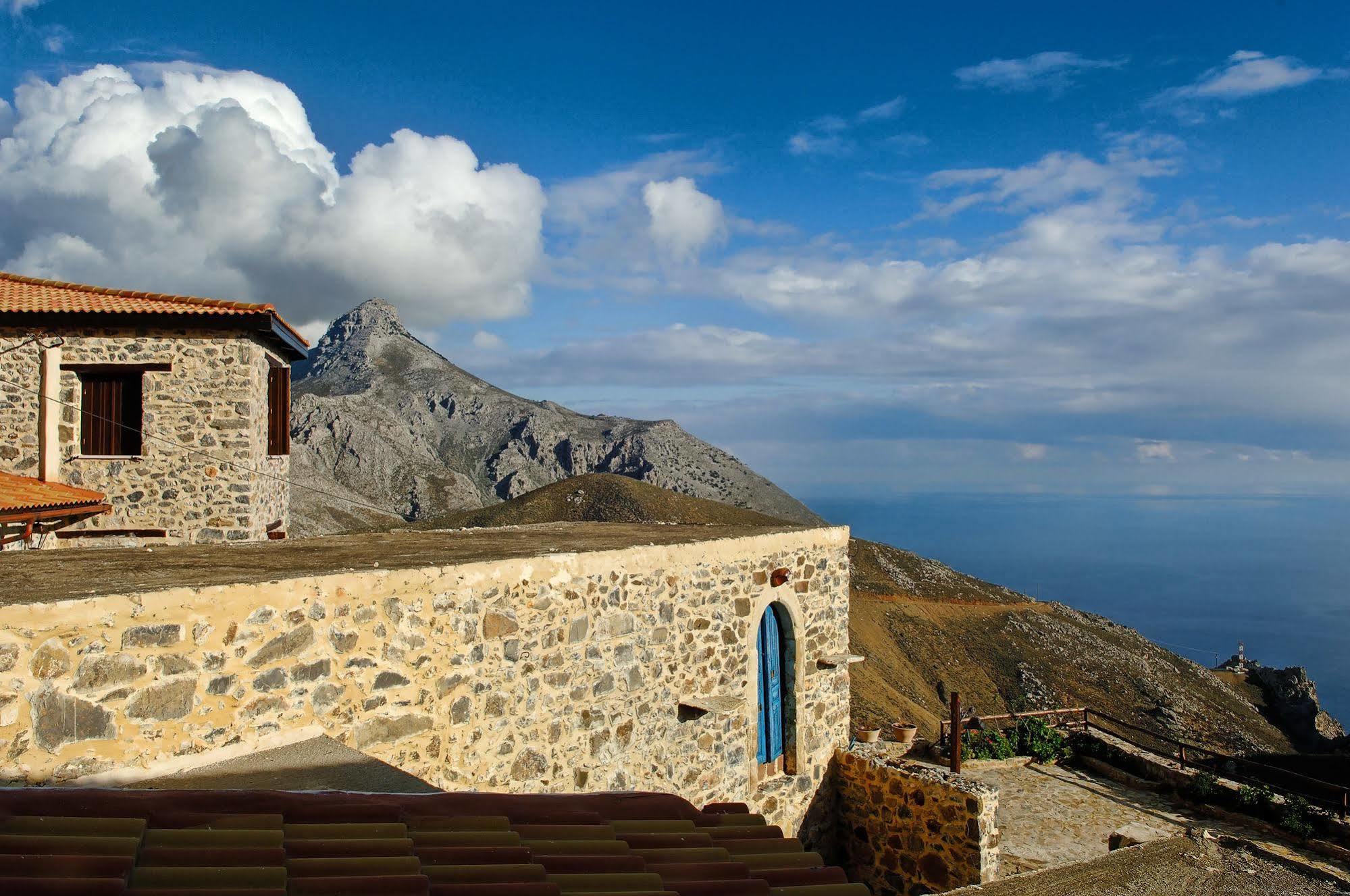 Thalori Traditional Ecotourism Village Kapetaniana Экстерьер фото