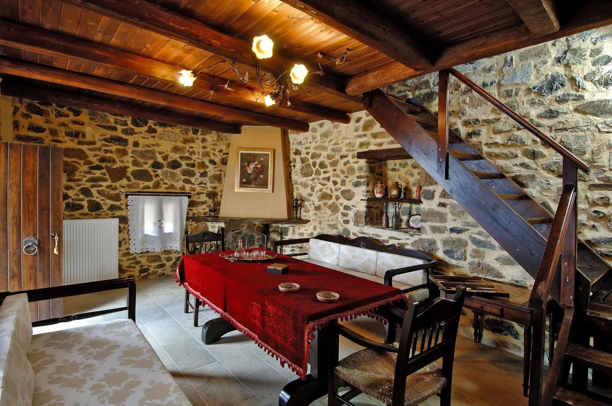 Thalori Traditional Ecotourism Village Kapetaniana Экстерьер фото