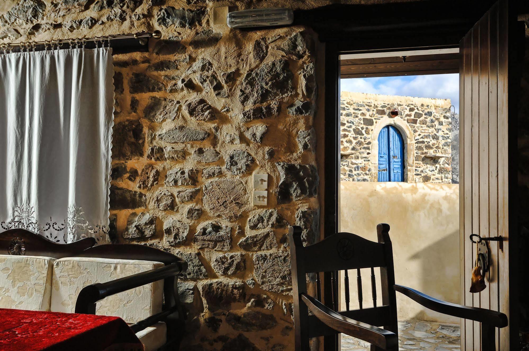 Thalori Traditional Ecotourism Village Kapetaniana Экстерьер фото