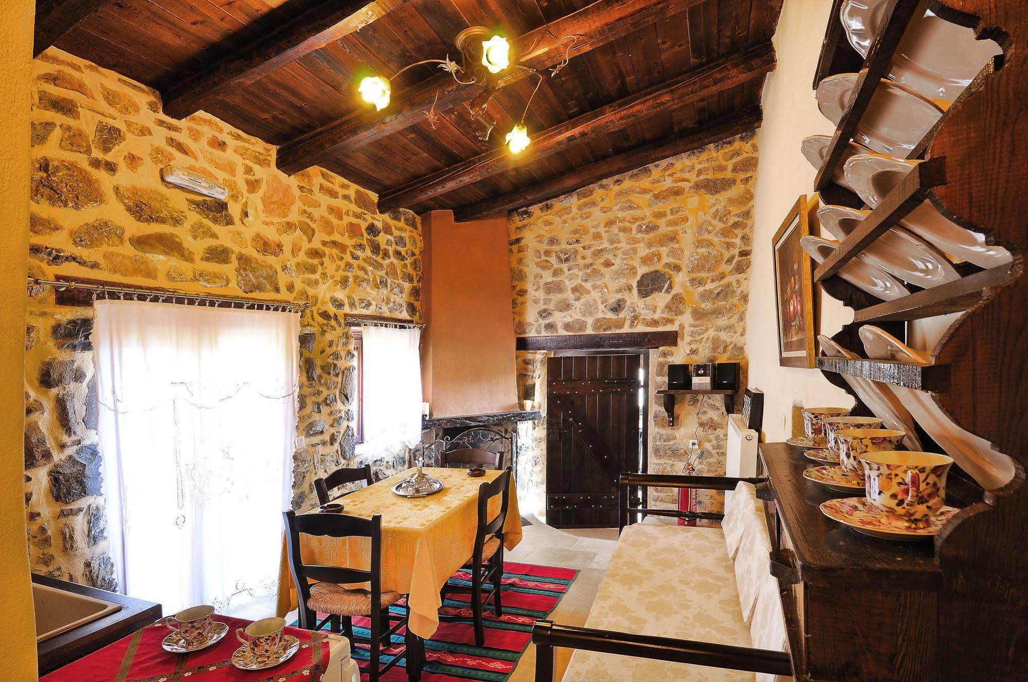 Thalori Traditional Ecotourism Village Kapetaniana Экстерьер фото